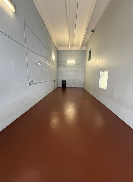 Primary Photo Of 4616 NW 133rd St, Opa Locka Warehouse For Lease