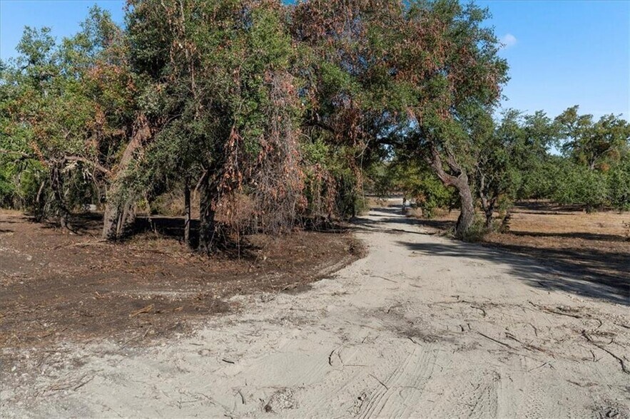 More Photos Of 550 County Road 281, Leander Land For Sale