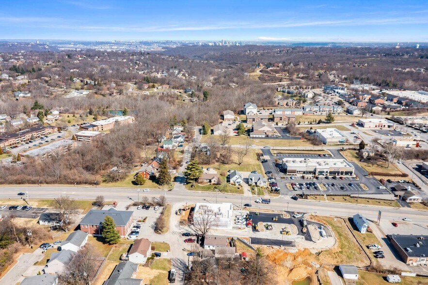 More Photos Of 627 Buttermilk Pike, Crescent Springs Bank For Sale