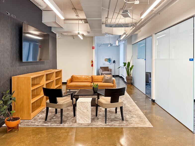 More Photos Of 40 E Huron St, Chicago Coworking Space
