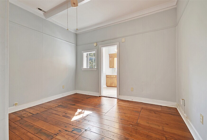 More Photos Of 635 E Bay St, Charleston Office Residential For Lease