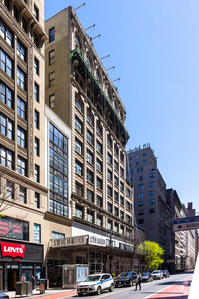 More Photos Of 31 W 34th St, New York Office For Sale