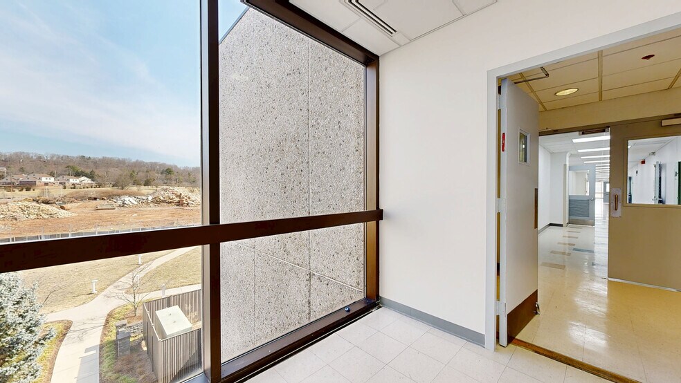 More Photos Of 1041 Route 202/206, Bridgewater Unknown For Lease