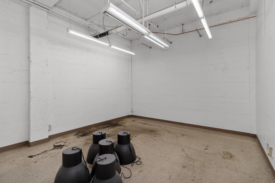 More Photos Of 580 Broadway St, Laguna Beach Office For Lease