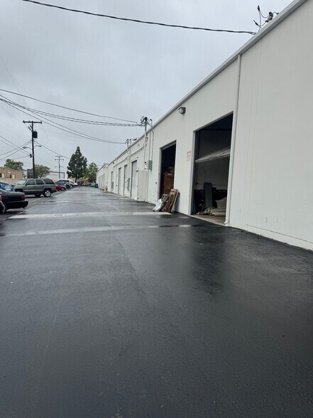 More Photos Of 1534 E Edinger Ave, Santa Ana Industrial For Lease