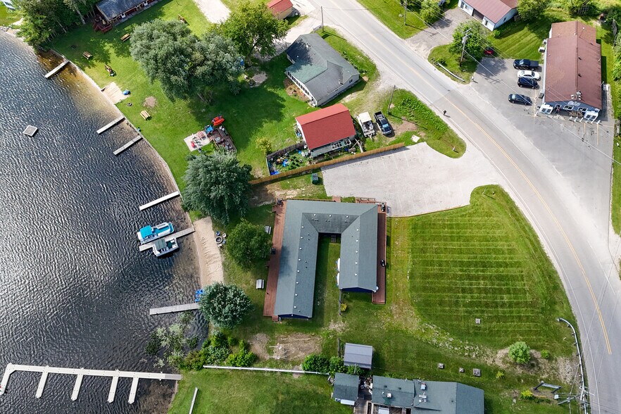 More Photos Of 4998 Main Ext, Long Lake Hospitality For Sale