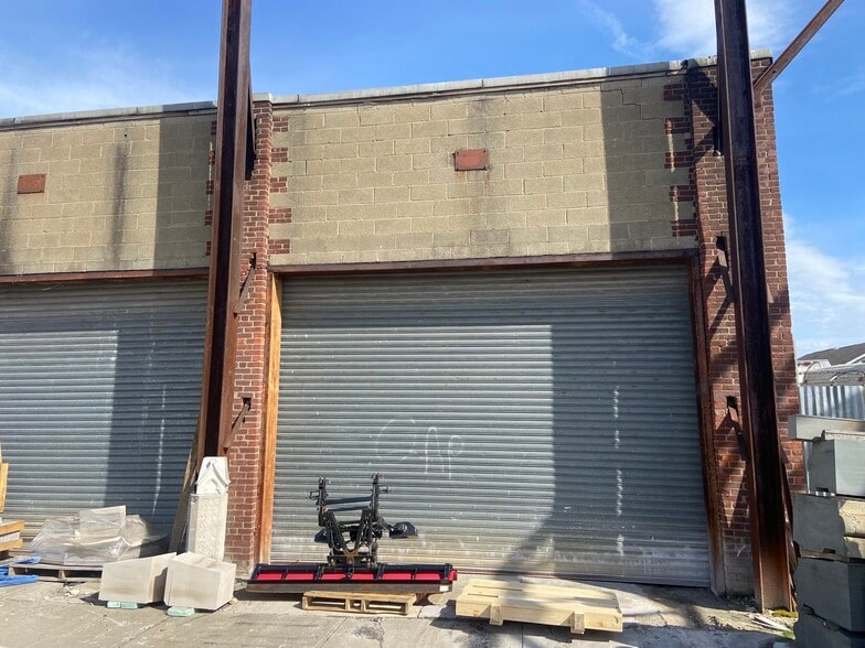More Photos Of 277-283 Oraton St, Newark Warehouse For Sale