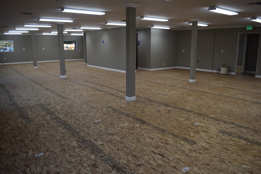 More Photos Of 2810-2856 Hamner Ave, Norco Unknown For Lease