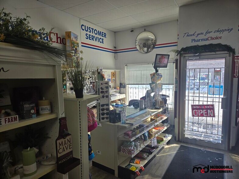 More Photos Of 112 Main St, Nokomis Storefront Retail Residential For Sale