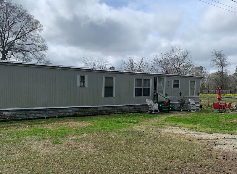 Primary Photo Of 227 W 2nd Ave, Chadbourn Manufactured Housing Mobile Home Park For Sale