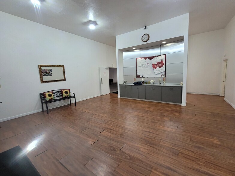 More Photos Of 701 H St, Modesto Loft Creative Space For Sale