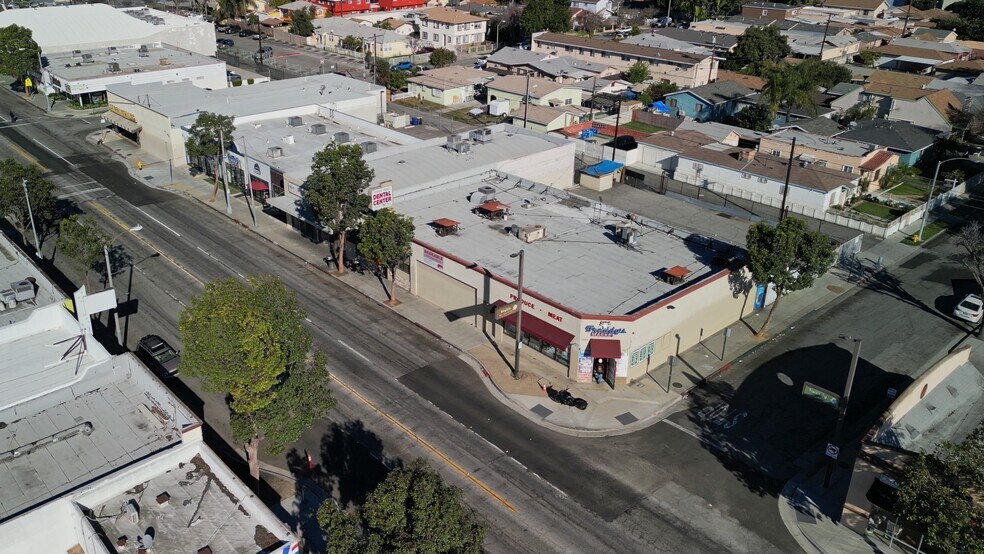 Primary Photo Of 3423-3433 Tweedy Blvd, South Gate Storefront For Sale