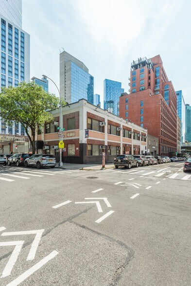 More Photos Of 2804 41st Ave, Long Island City Apartments For Sale