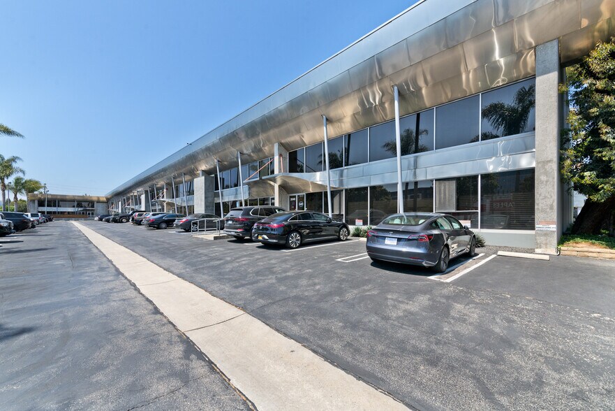 Primary Photo Of 2036-2048 Armacost Ave, Los Angeles Loft Creative Space For Lease