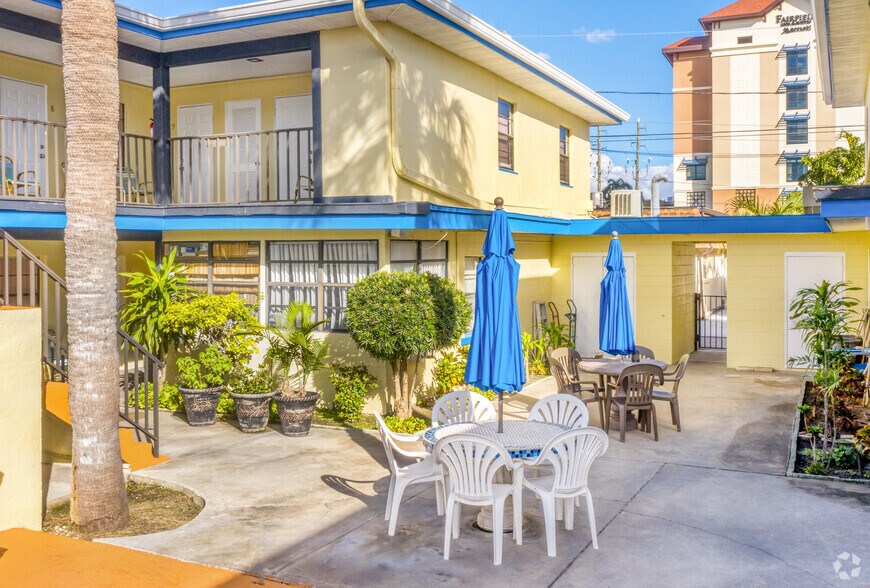 More Photos Of 653 Mandalay Ave, Clearwater Beach Hotel For Sale
