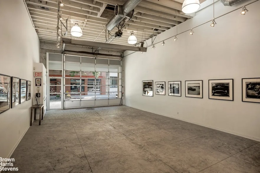 More Photos Of 137 Perry St, New York Office For Lease