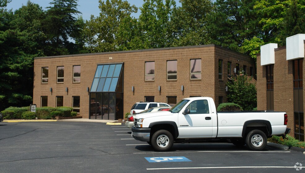 Primary Photo Of 815 Ritchie Hwy, Severna Park Unknown For Lease