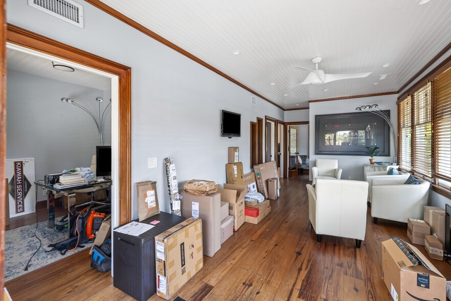 More Photos Of 1001 Landfall Way, Johns Island Storefront Retail Office For Sale