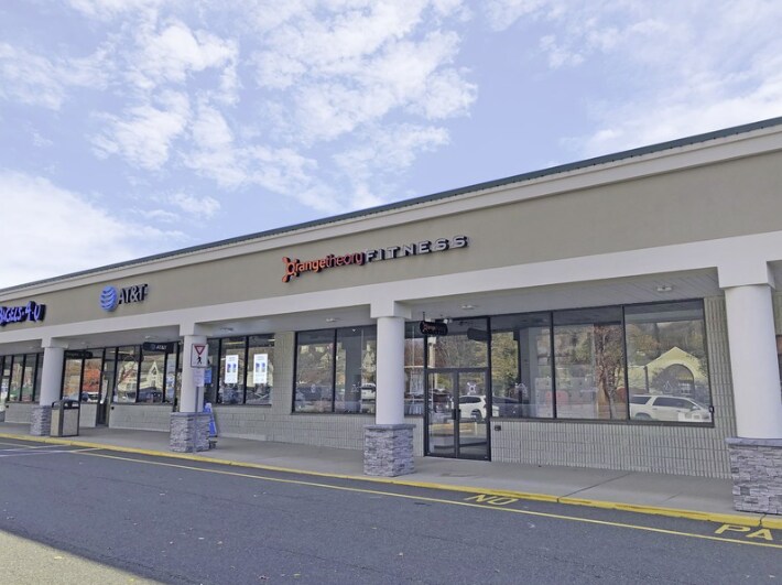 More Photos Of 177 Washington Valley Rd, Warren General Retail For Lease