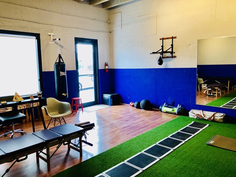 More Photos Of 1211 Okeechobee Rd, West Palm Beach Flex For Lease