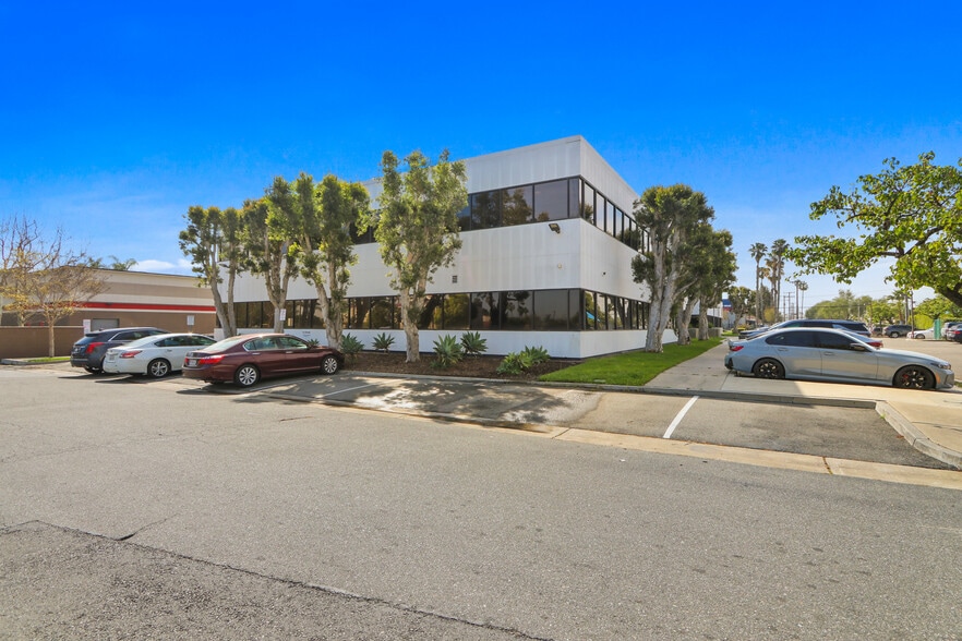 More Photos Of 1520 Nutmeg Pl, Costa Mesa Office For Lease