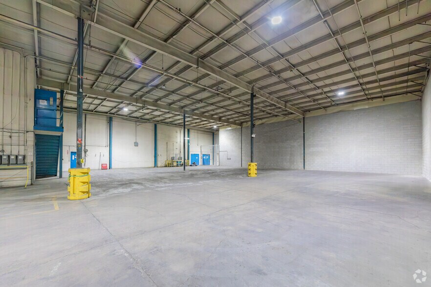 More Photos Of 8069 Lawson Rd, Milton Manufacturing For Sale