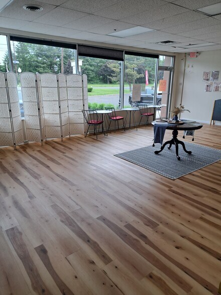 More Photos Of 2188 US Highway 130, North Brunswick General Retail For Lease