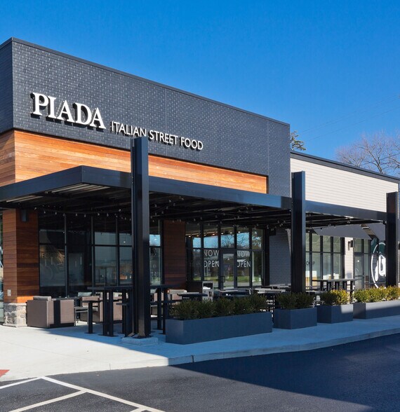 More Photos Of 1711 W Market St, Akron Unknown For Lease