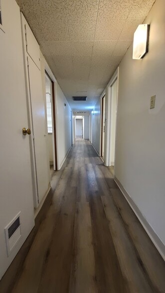More Photos Of 215 China Grade Loop, Bakersfield Medical For Sale