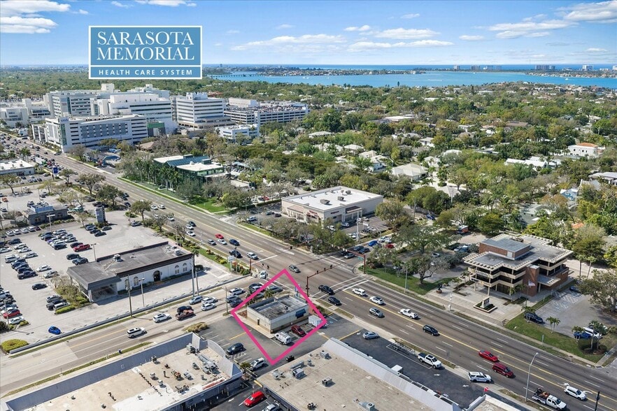More Photos Of 1155 S Tamiami Trl, Sarasota Freestanding For Lease