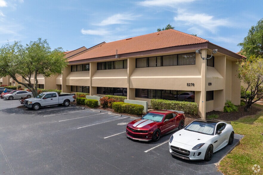 More Photos Of 8280-8300 College Pky, Fort Myers Medical For Lease