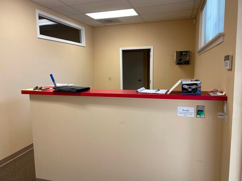 More Photos Of 3400 Kori Rd, Jacksonville Loft Creative Space For Sale