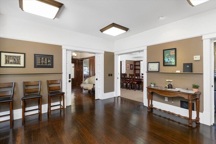 More Photos Of 136-140 W 3rd Ave, Escondido Office For Sale