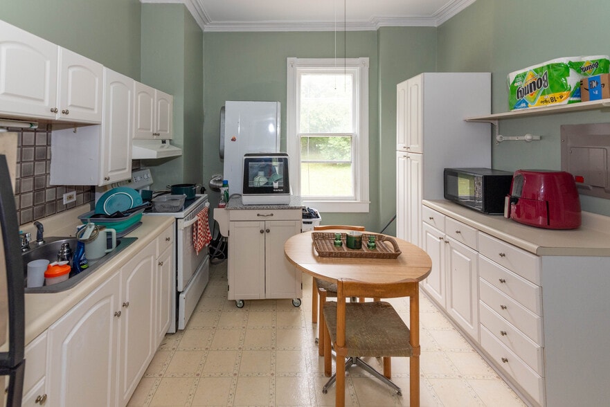 More Photos Of 6408 Brook Ave, Baltimore Apartments For Sale