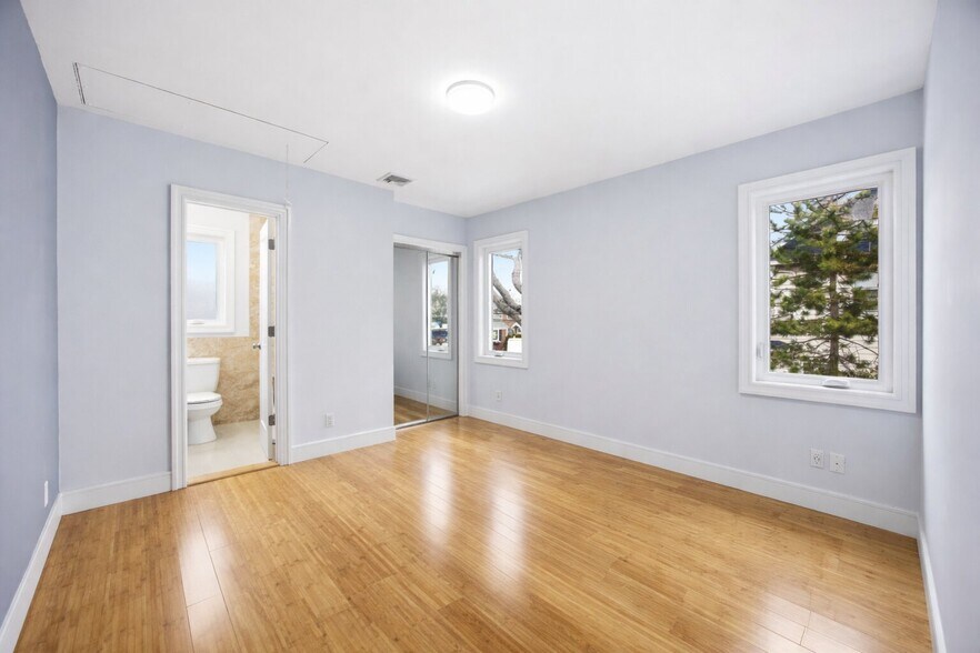 More Photos Of 96 Coale Ave, Staten Island Multifamily For Sale