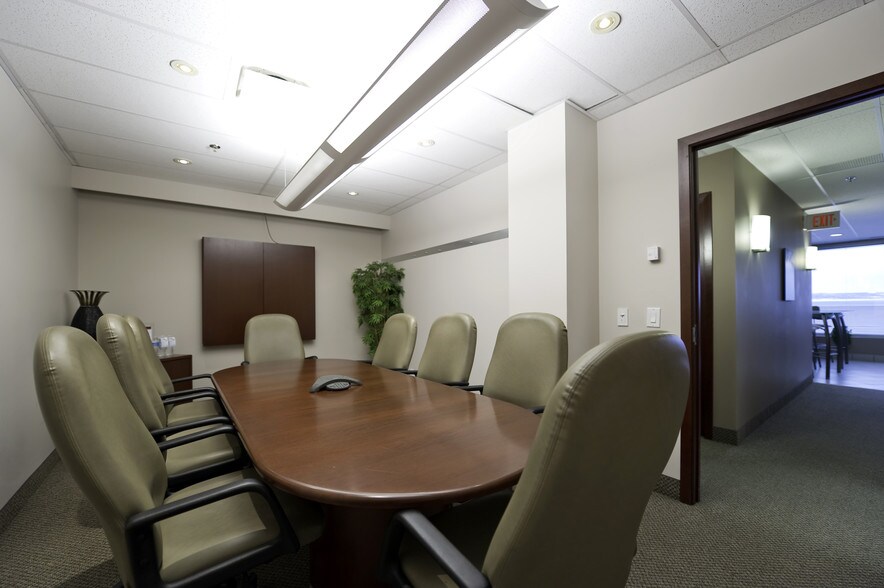 More Photos Of 421 7th Ave SW, Calgary Coworking Space