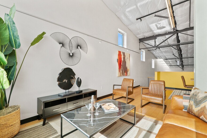 More Photos Of 108 High Rd, Santa Cruz Flex For Sale