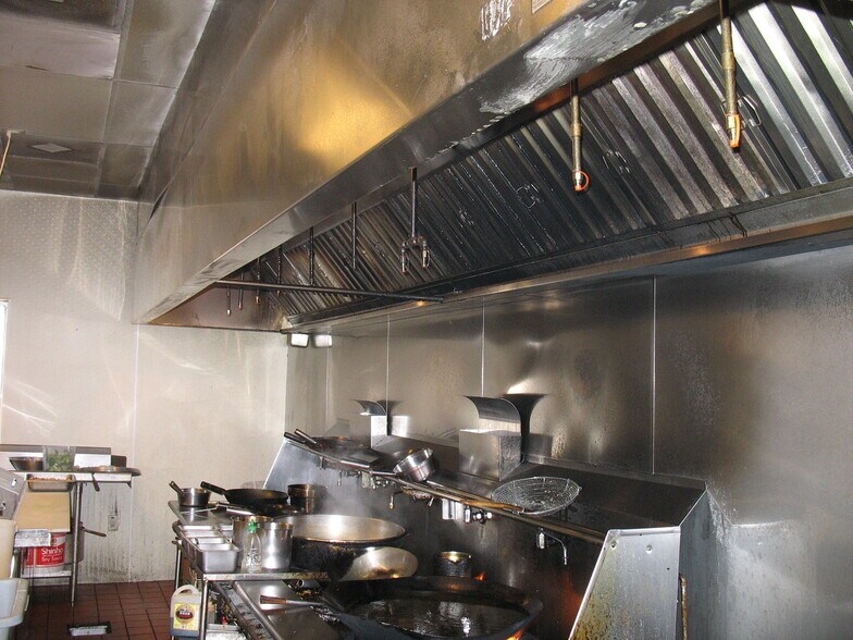 More Photos Of 1607 Pearlie Dr, Wichita Falls Restaurant For Lease