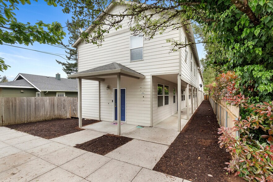 Primary Photo Of 3540 SE 119th Ave, Portland Apartments For Sale