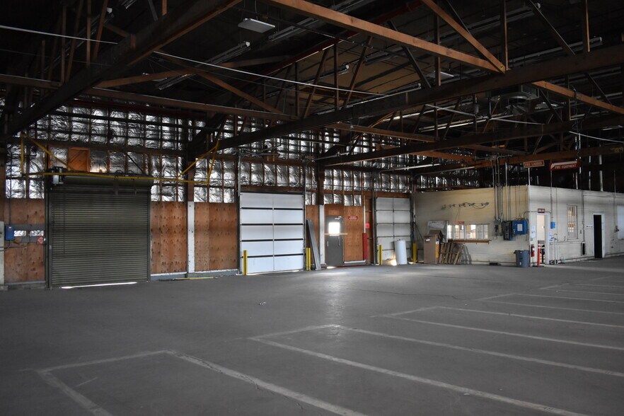 More Photos Of 884 W 2nd St, Ogden Warehouse For Lease