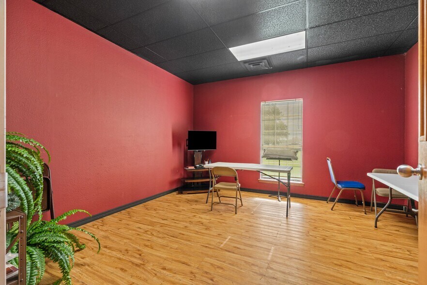More Photos Of 1101 N Wheeler Ave, Sallisaw Religious Facility For Sale
