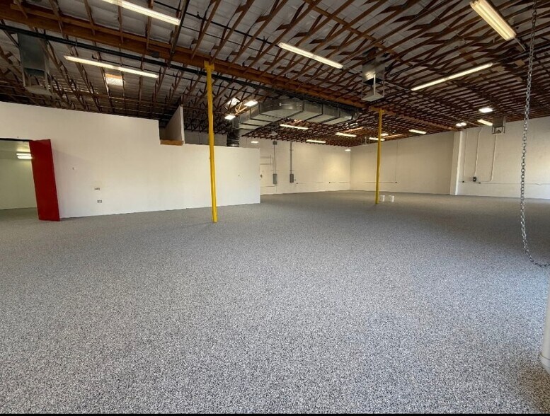 More Photos Of 714 N Monterey St, Gilbert Warehouse For Lease