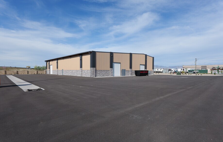 More Photos Of 2256 S 5700 W, West Valley City Warehouse For Lease