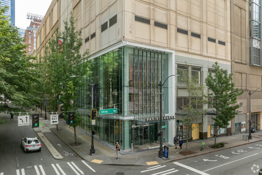 More Photos Of 600 Pine St, Seattle General Retail For Lease