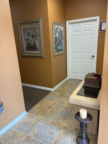 More Photos Of 11141 County Line Rd, Spring Hill Unknown For Lease