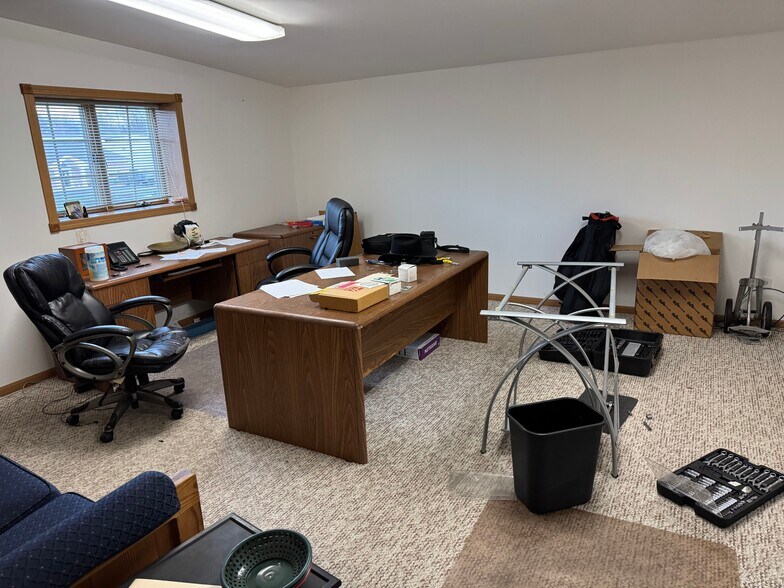 More Photos Of 24108 S Northern Illinois Dr, Channahon Warehouse For Sale