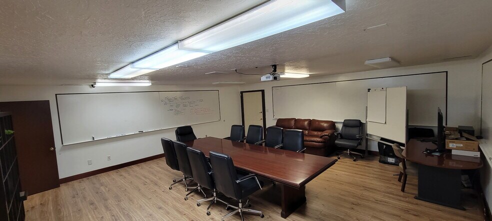 More Photos Of 887 S Orem Blvd, Orem Office For Sale
