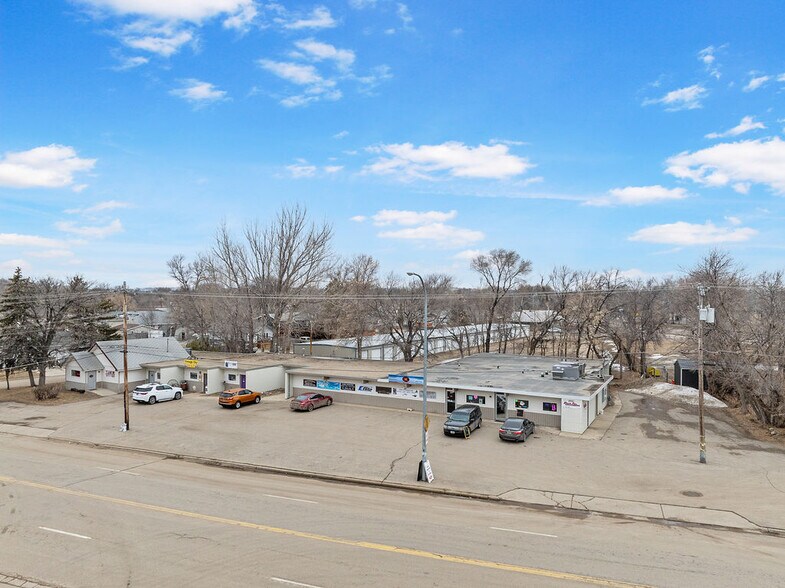 Primary Photo Of 2001 8th Ave SE, Minot General Retail For Sale
