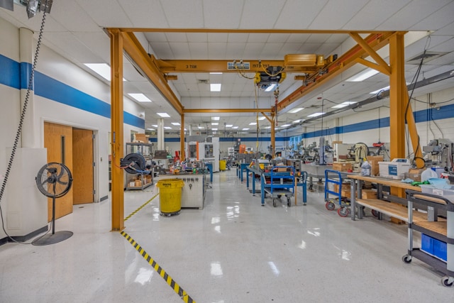 More Photos Of 230 Sardis Rd, Asheville Distribution For Sale