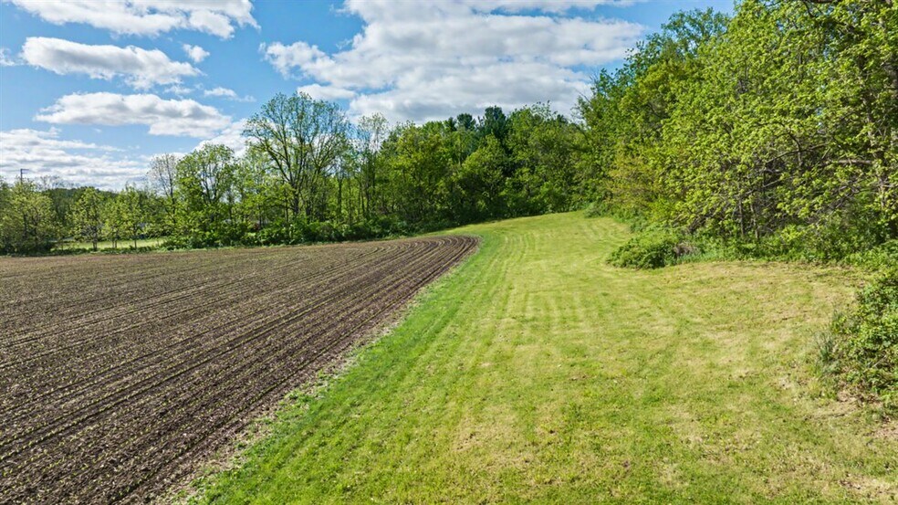More Photos Of 16771 S 15th St, Galesville Warehouse For Sale